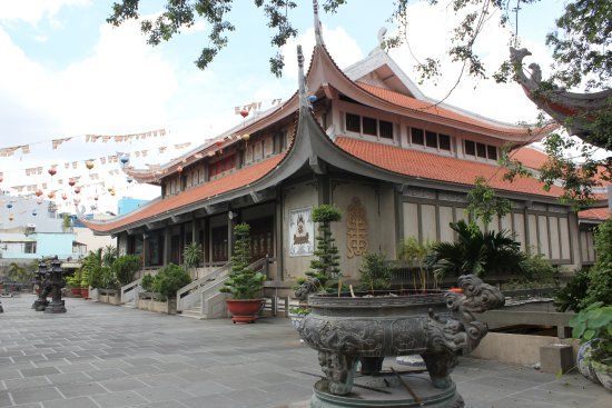 Vinh Nghiem Pagoda